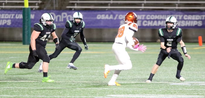 Estacada Scappoose 4A Oregon football semifinal November 19 2022 Dan Brood 17